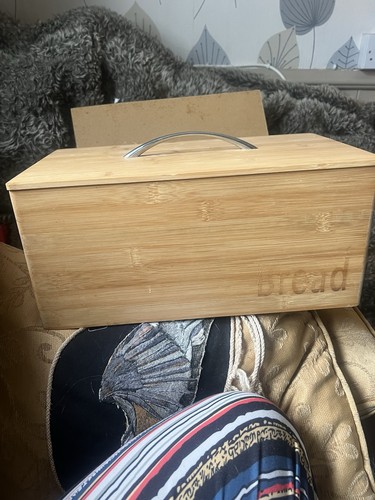 Light wood bread bin - bread,