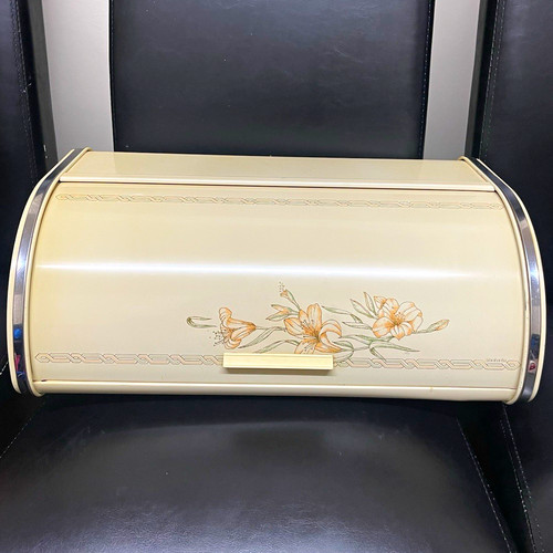 Beige metal bread - metal,