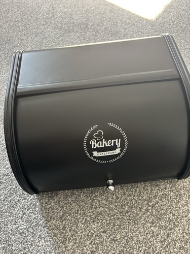 The bakery bread - bread, bin
