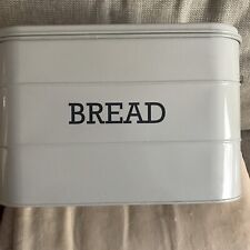metal bread bin